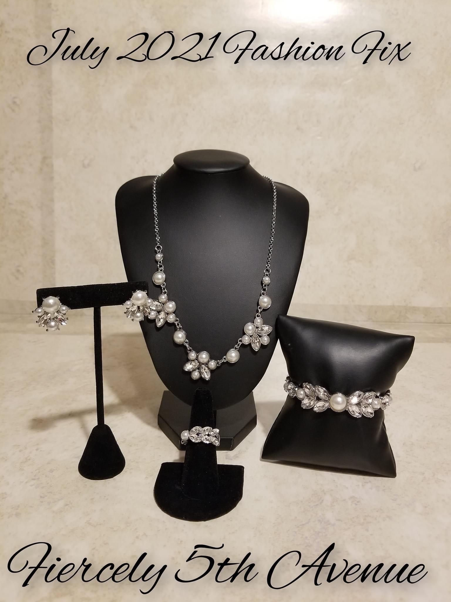 Paparazzi Accessories Fiercely 5th Avenue: FF July 2021 The styles featured in the Fiercely 5th Avenue collection are exactly what you would expect with a name like that: Sleek, classy, metallic designs that you’d find on the streets of New York. The acce