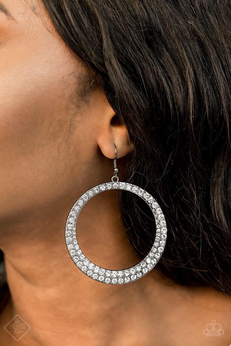 Paparazzi Accessories Magnificent Musings: FF November 2019 The Magnificent Mile in Chicago is where we pulled our inspiration for the Magnificent Musings collection. With a range of shopping venues, the Magnificent Mile is a hub for classic trends with u