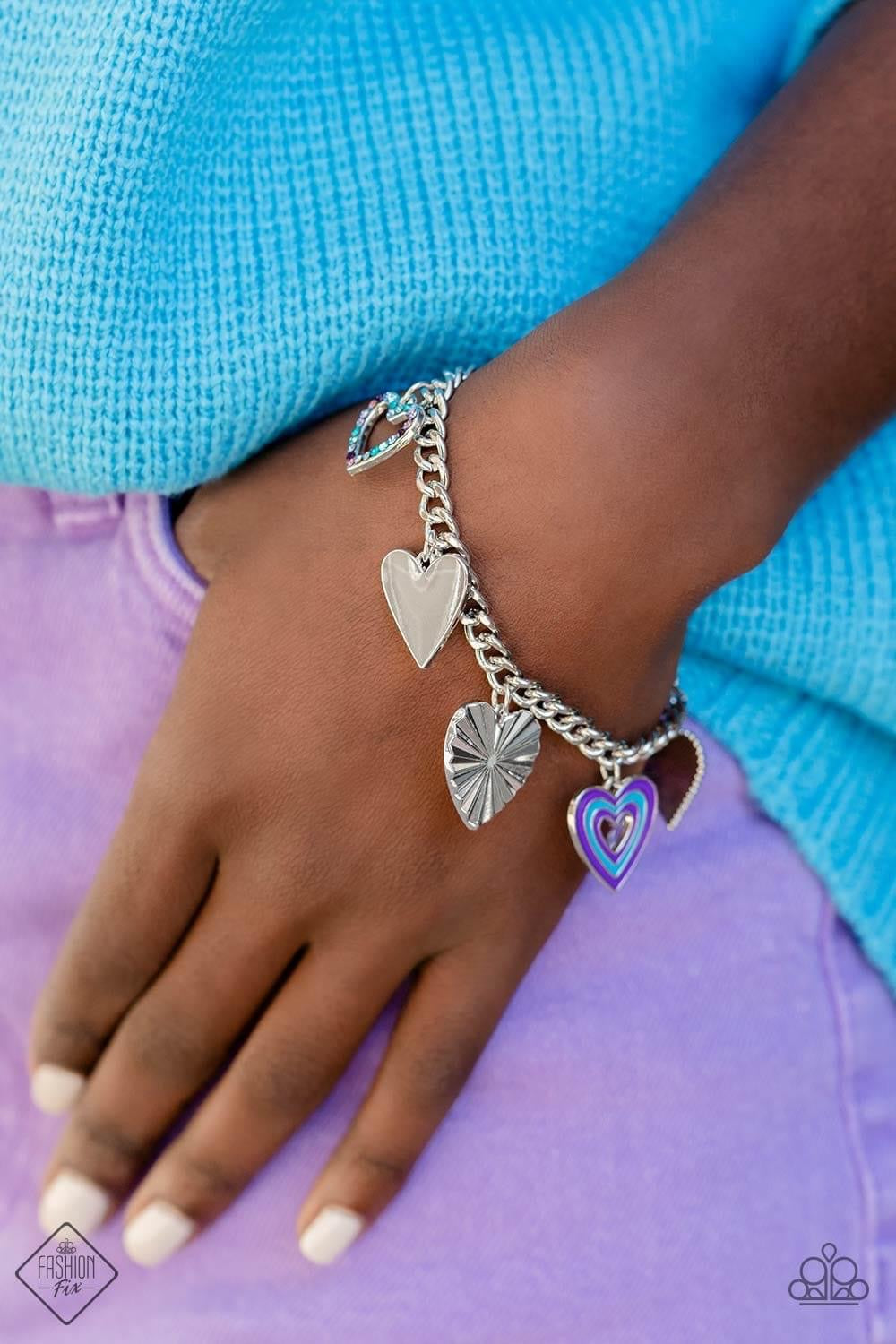 Paparazzi Accessories Sunset Sitings: FF December 2022 Fueled by abstract designs and funky combinations of the most daring trends, the Sunset Sightings Collection features audacious, outside-the-box fashion. Sunset Sightings fashionistas celebrate indivi